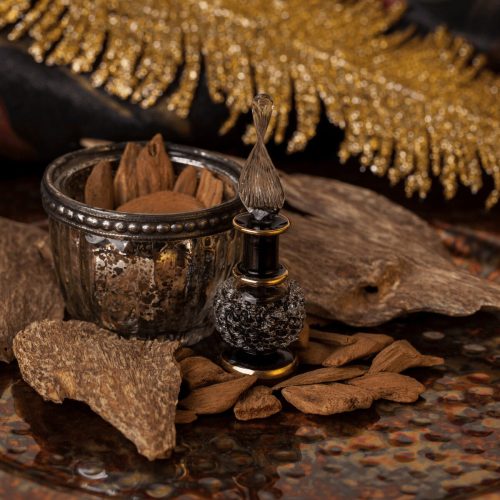 oud-perfumes-min-1200x1200